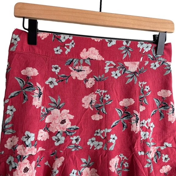 American Eagle Outfitters pink flower mini skirt Medium - Picture 3 of 6